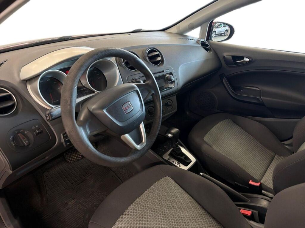 Seat Ibiza 2009 Punainen