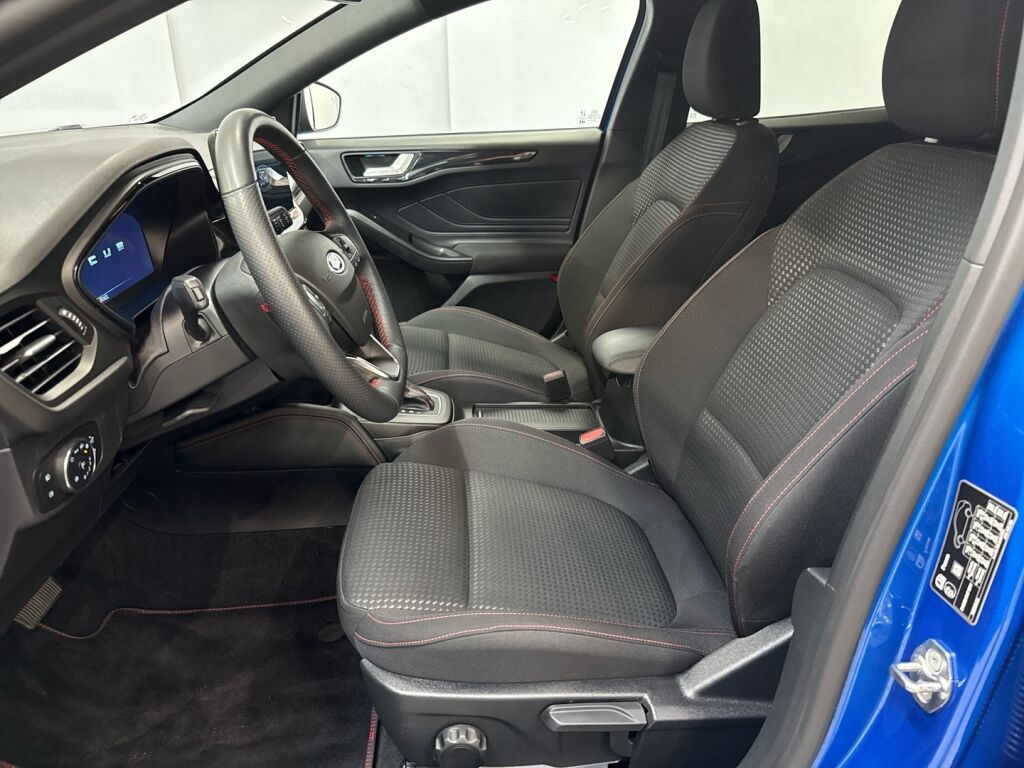 Ford Focus 2024 6