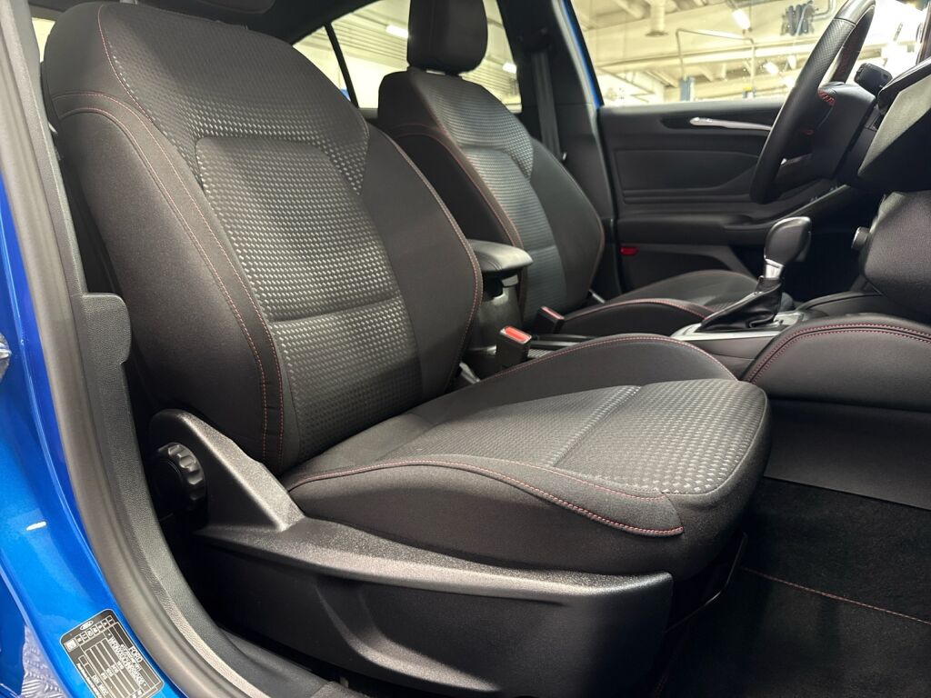 Ford Focus 2024 6