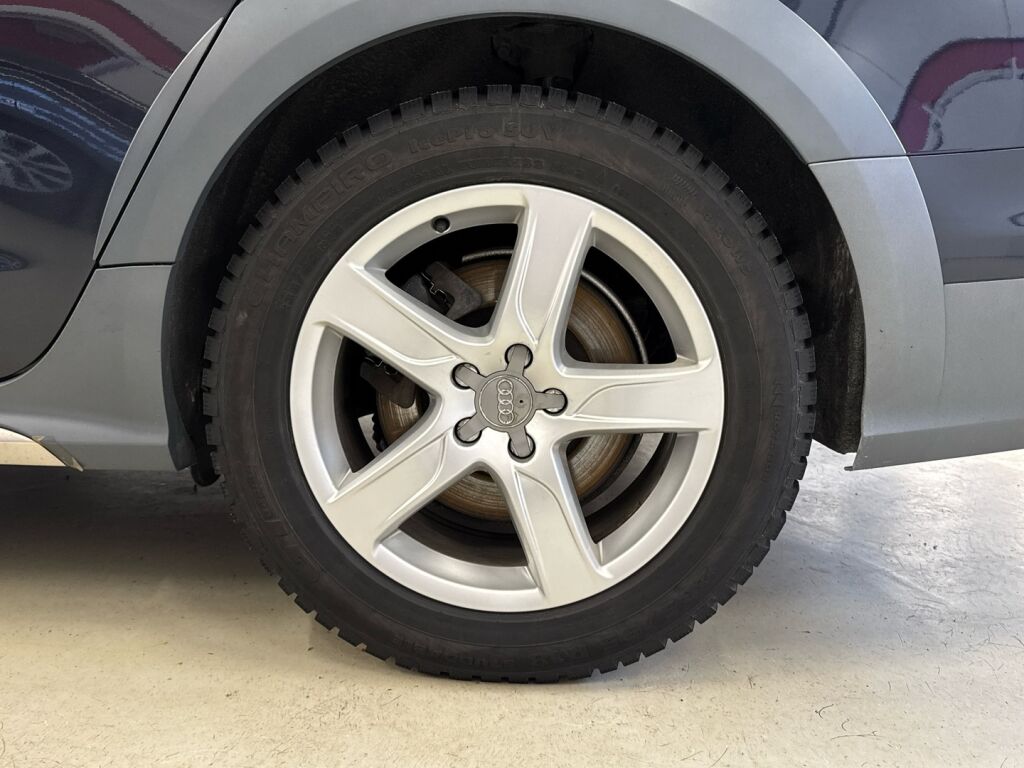 Audi A6 allroad quattro 2013 Sininen