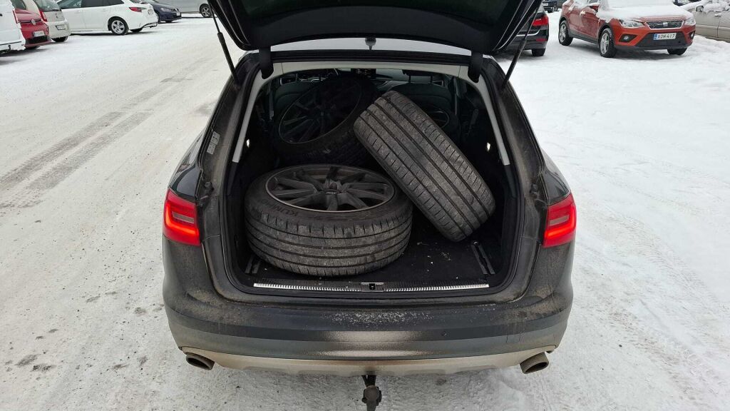 Audi A6 allroad quattro 2013 Sininen