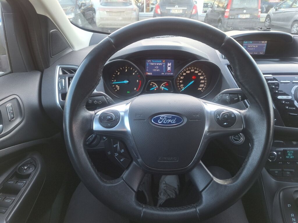 Ford Kuga 2013 Ruskea (beige)