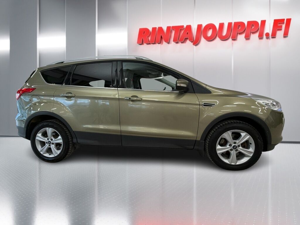 Ford Kuga 2013 Ruskea (beige)