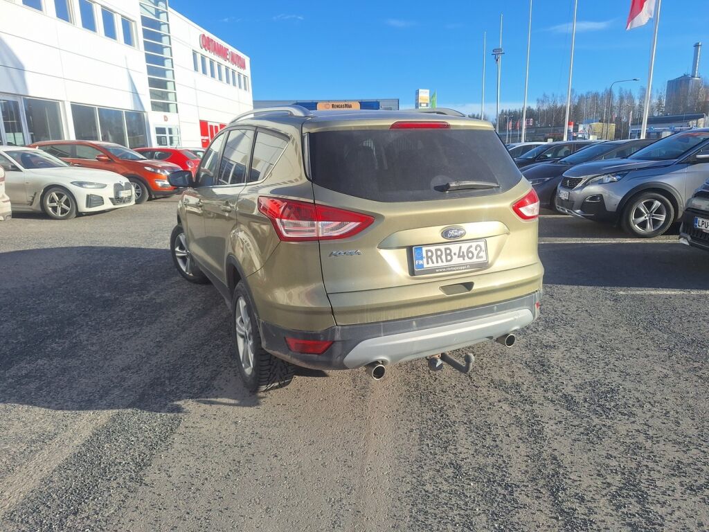 Ford Kuga 2013 Ruskea (beige)
