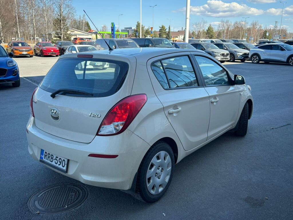 Hyundai i20 5d 2014 Ruskea (beige)