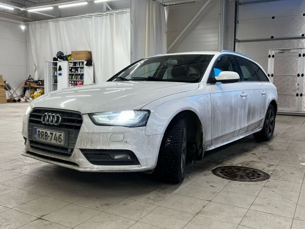 Audi A4 2013 Valkoinen