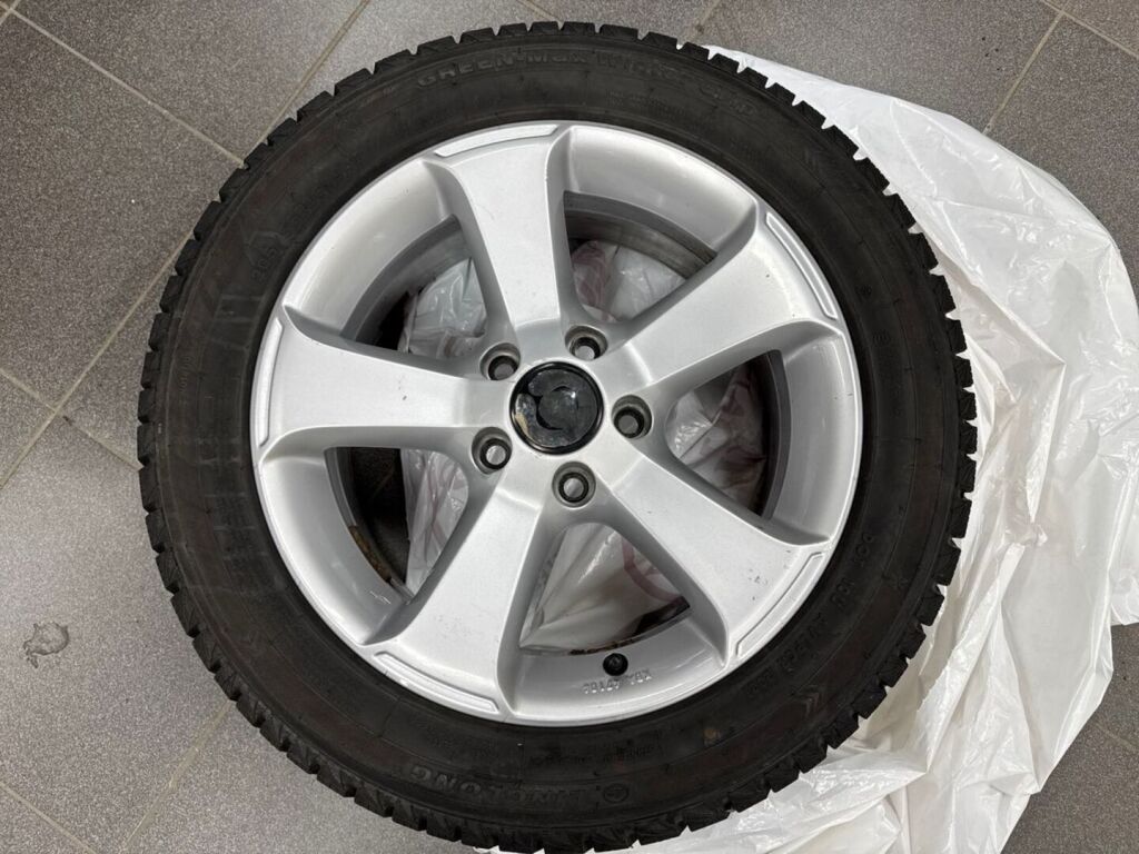 Volkswagen Passat 2013 Ruskea (beige)