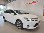 Toyota Avensis 2013 Valkoinen