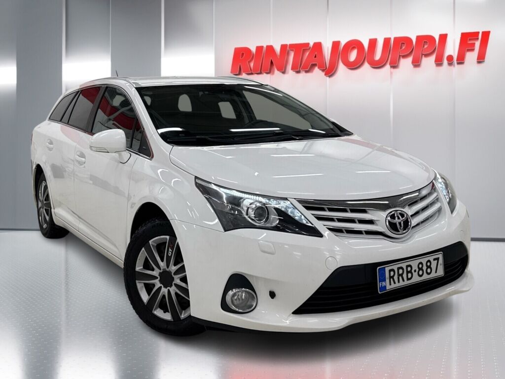 Toyota Avensis 2013 Valkoinen