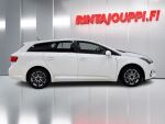 Toyota Avensis 2013 Valkoinen