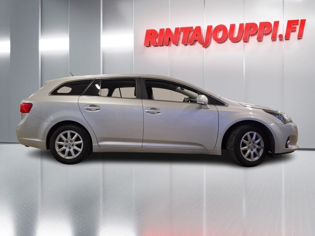 Toyota Avensis 2013 Hopea