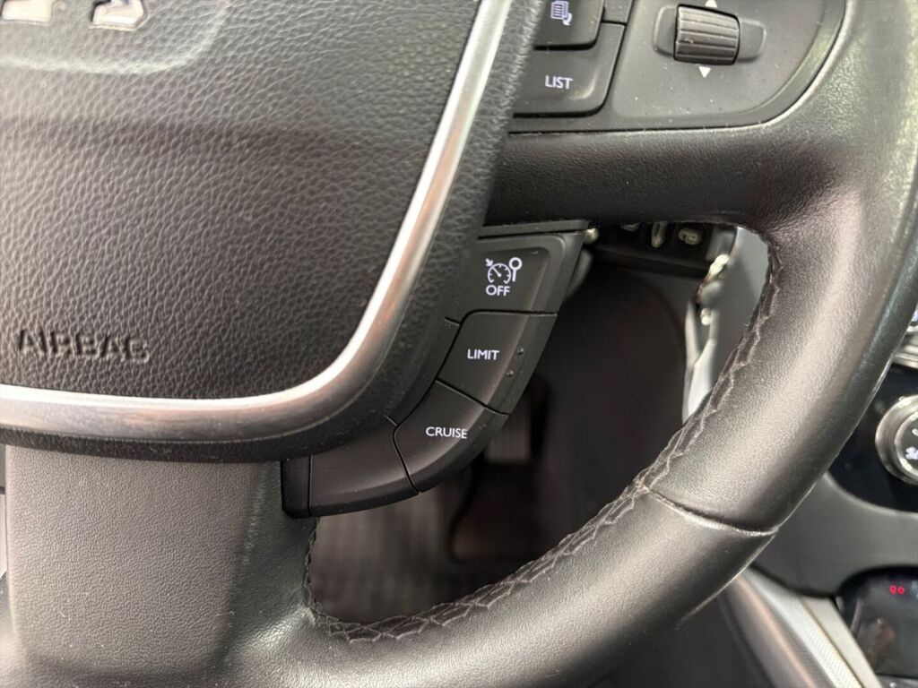 Peugeot 508 2013 Musta
