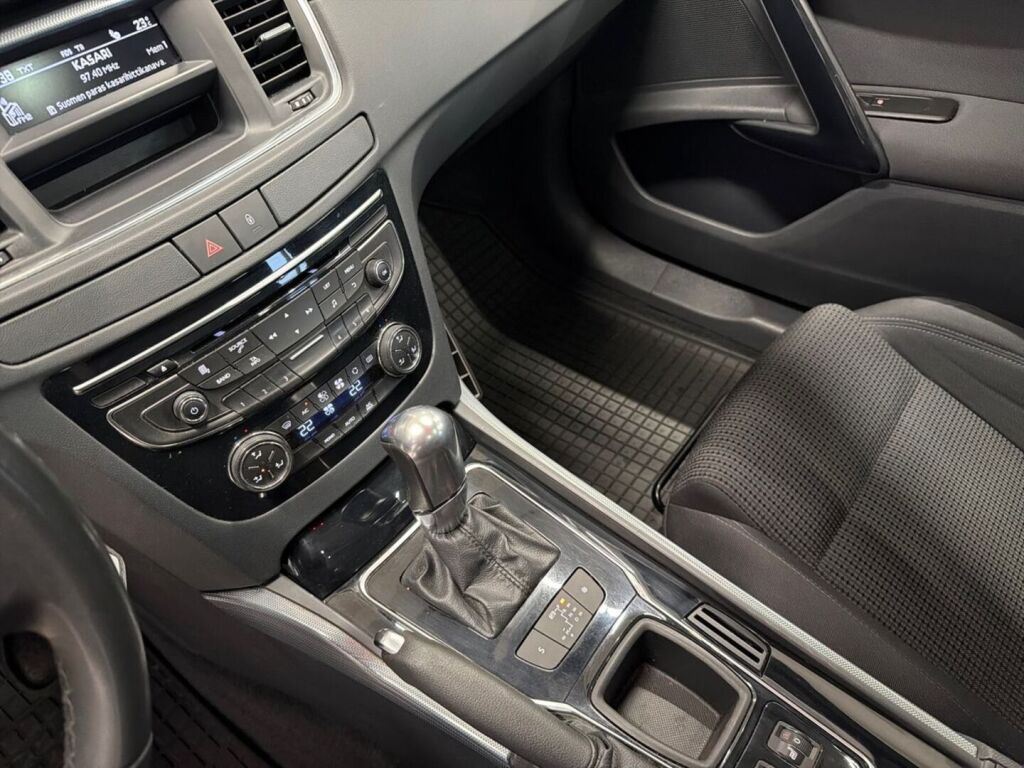Peugeot 508 2013 Musta