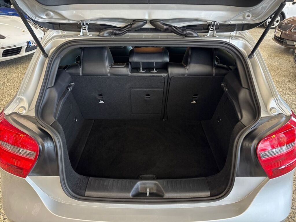 Mercedes-Benz A 2013 Harmaa