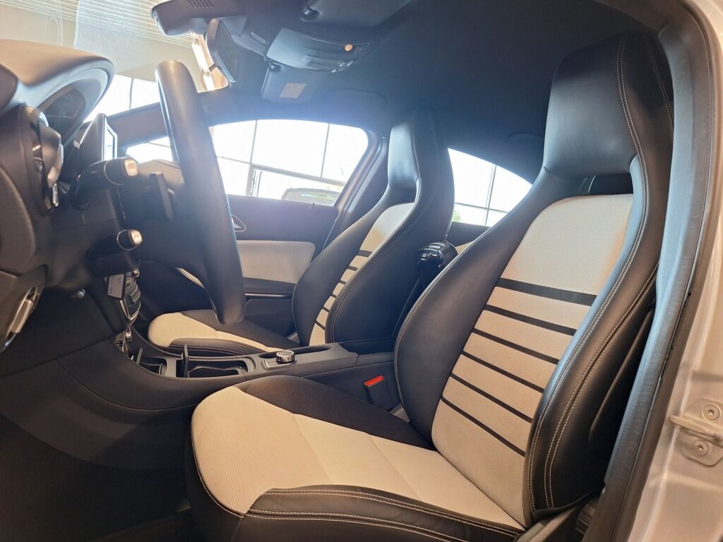 Mercedes-Benz A 2013 Harmaa