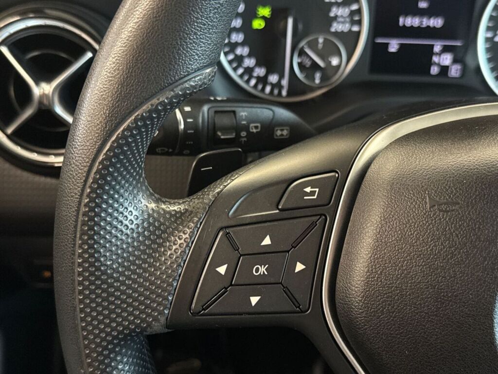 Mercedes-Benz A 2013 Harmaa