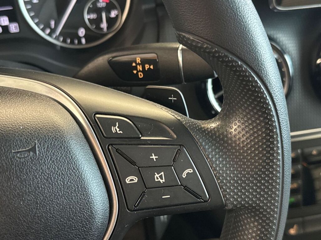 Mercedes-Benz A 2013 Harmaa
