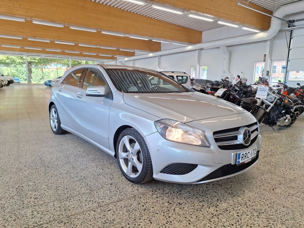 Mercedes-Benz A 2013 Harmaa