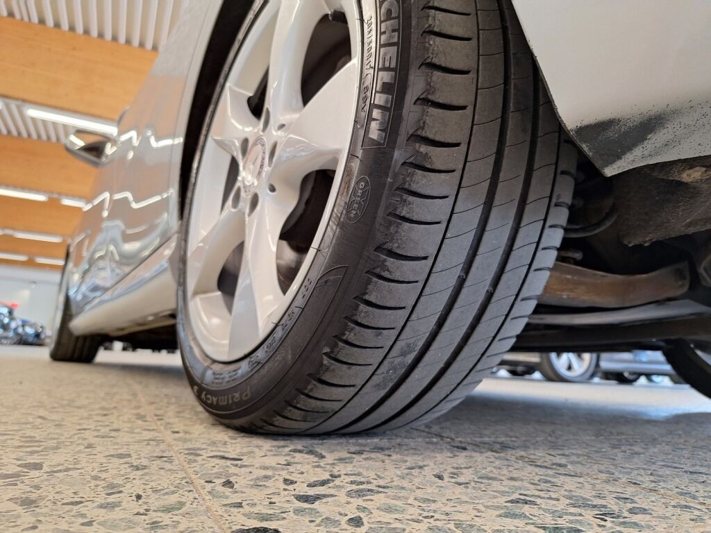 Mercedes-Benz A 2013 Harmaa