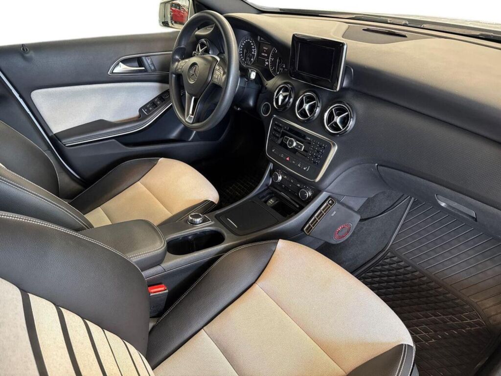 Mercedes-Benz A 2013 Harmaa