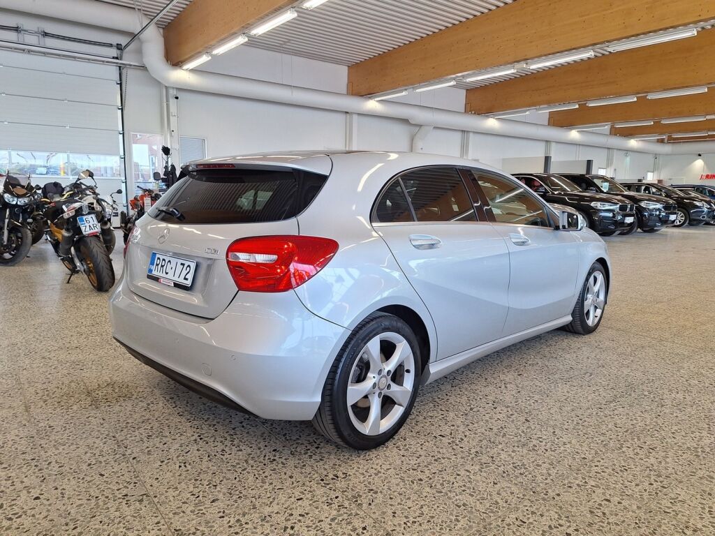 Mercedes-Benz A 2013 Harmaa