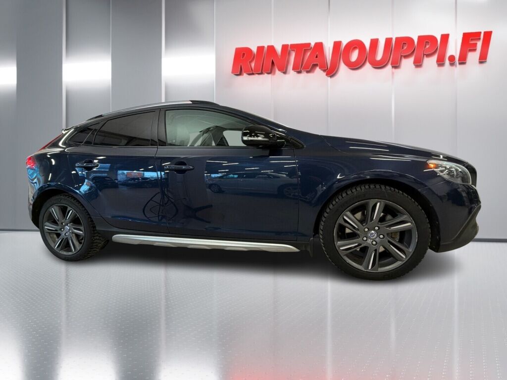 Volvo V40 Cross Country 2013 Sininen