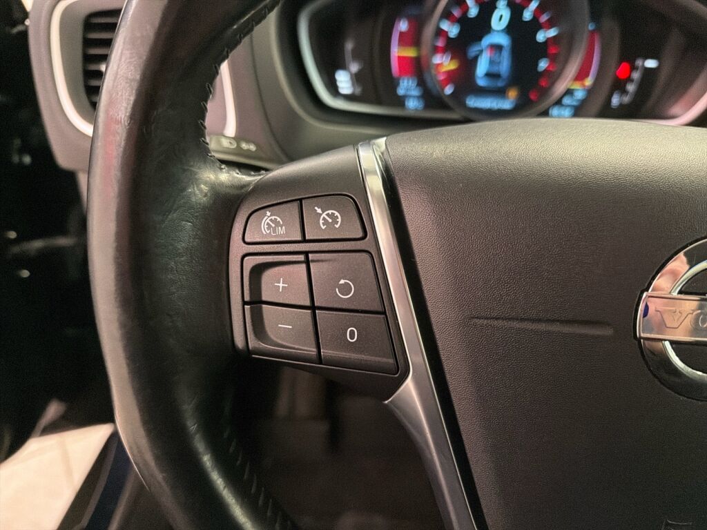 Volvo V40 Cross Country 2013 Sininen