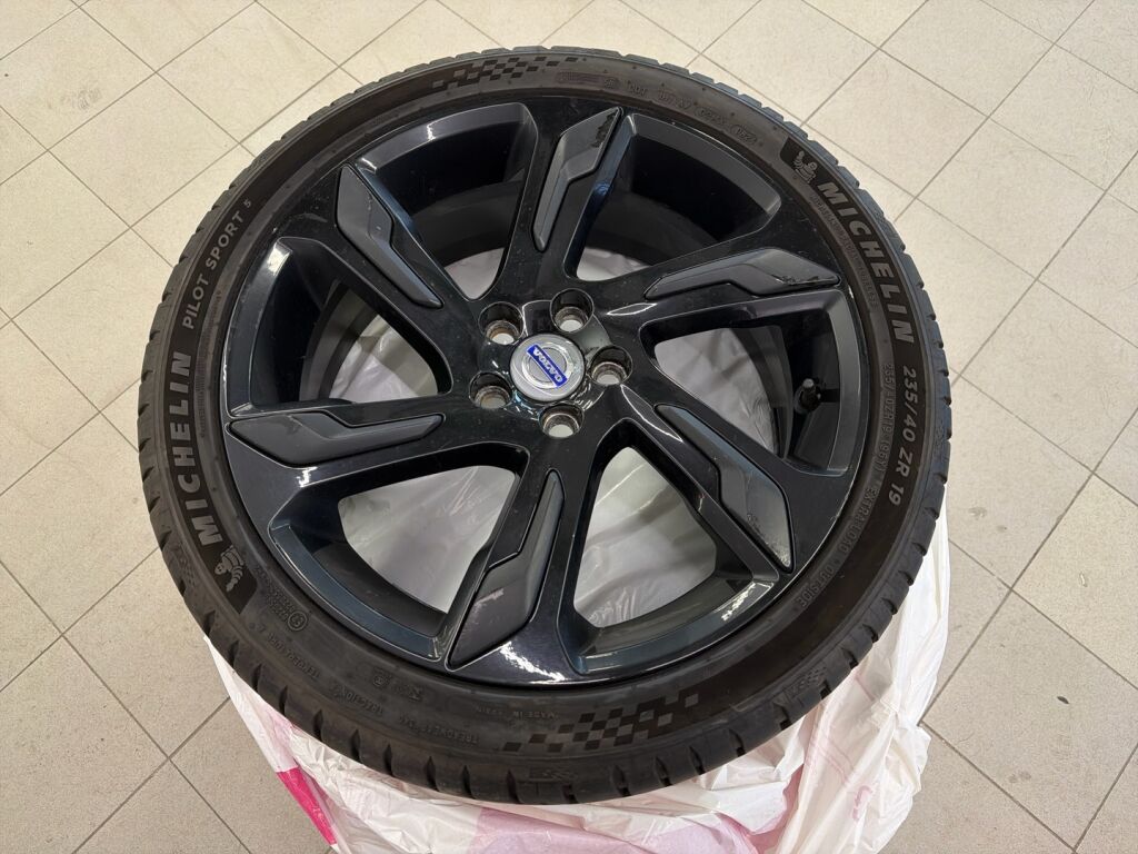 Volvo V40 Cross Country 2013 Sininen