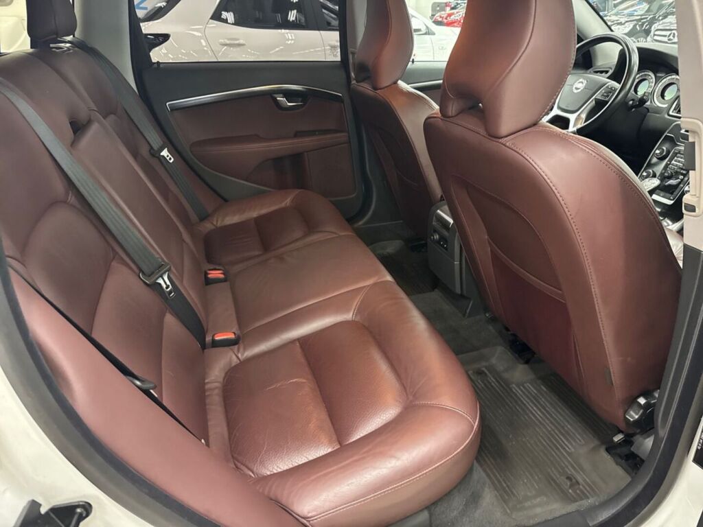 Volvo V70 2013 Valkoinen
