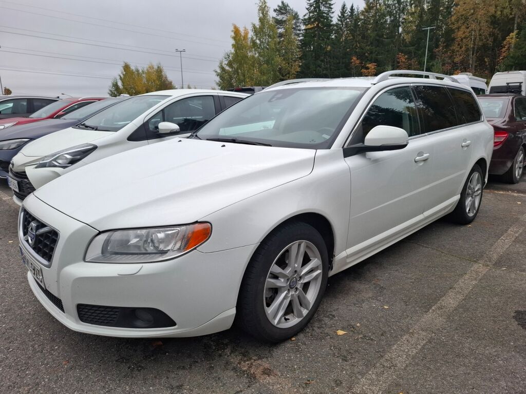 Volvo V70 D3 Summum Edition aut 2013, kuva 4/8