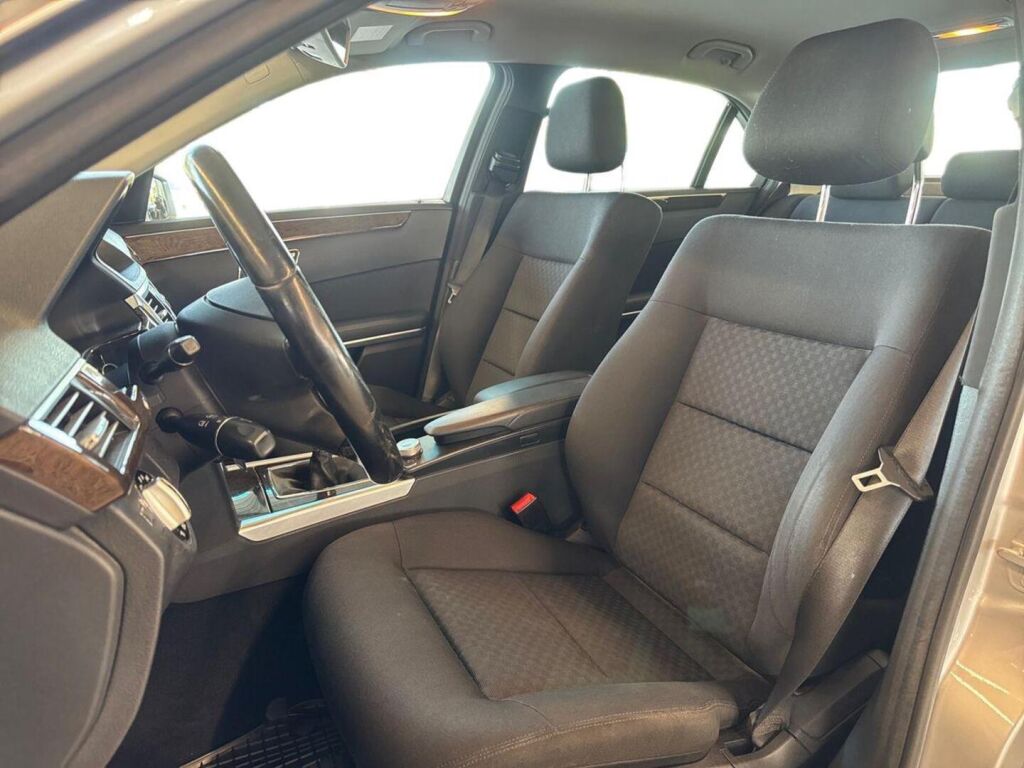 Mercedes-Benz E 2009 Harmaa