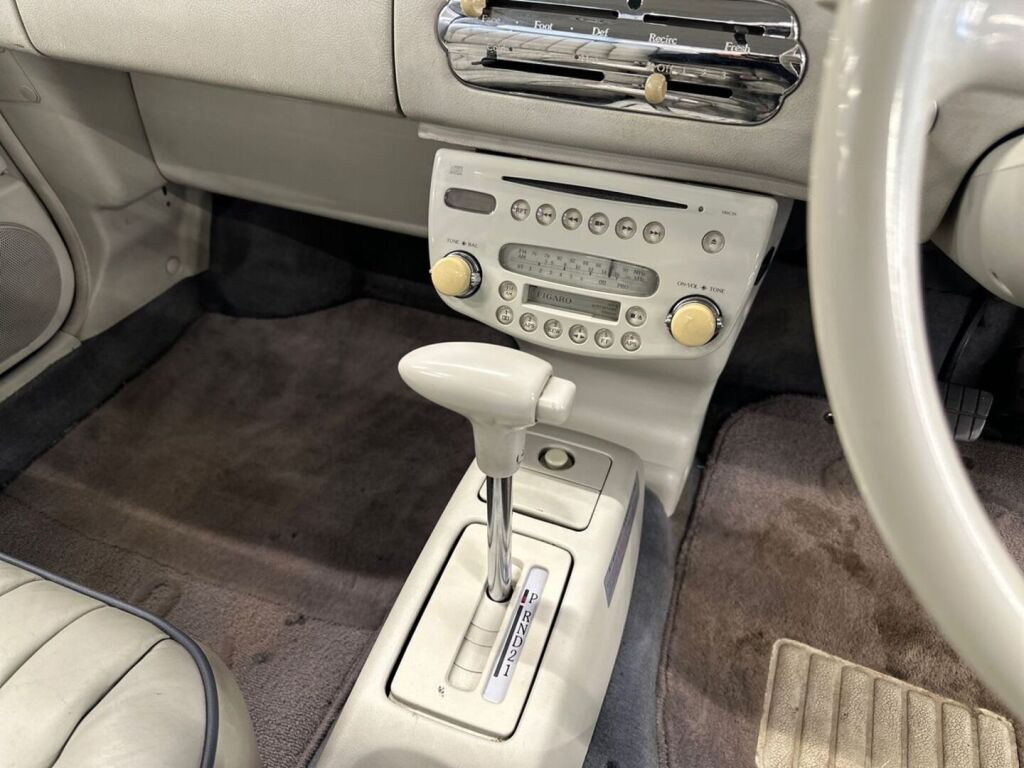Nissan FIGARO 1992 Sininen