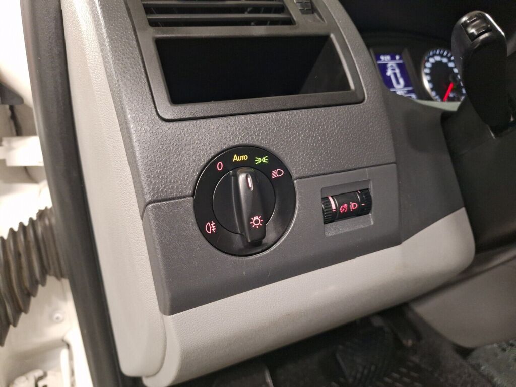 Volkswagen Transporter 2013 Valkoinen