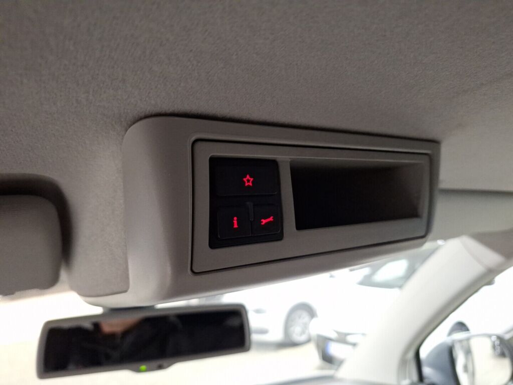 Volkswagen Transporter 2013 Valkoinen