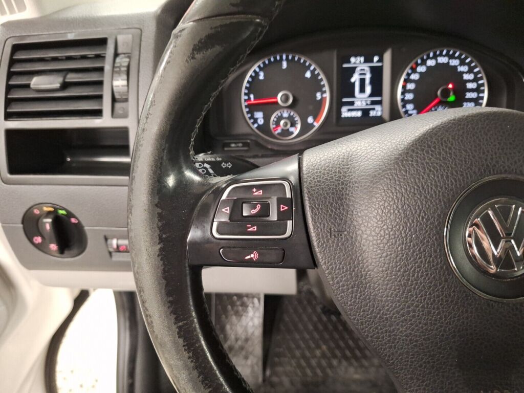 Volkswagen Transporter 2013 Valkoinen