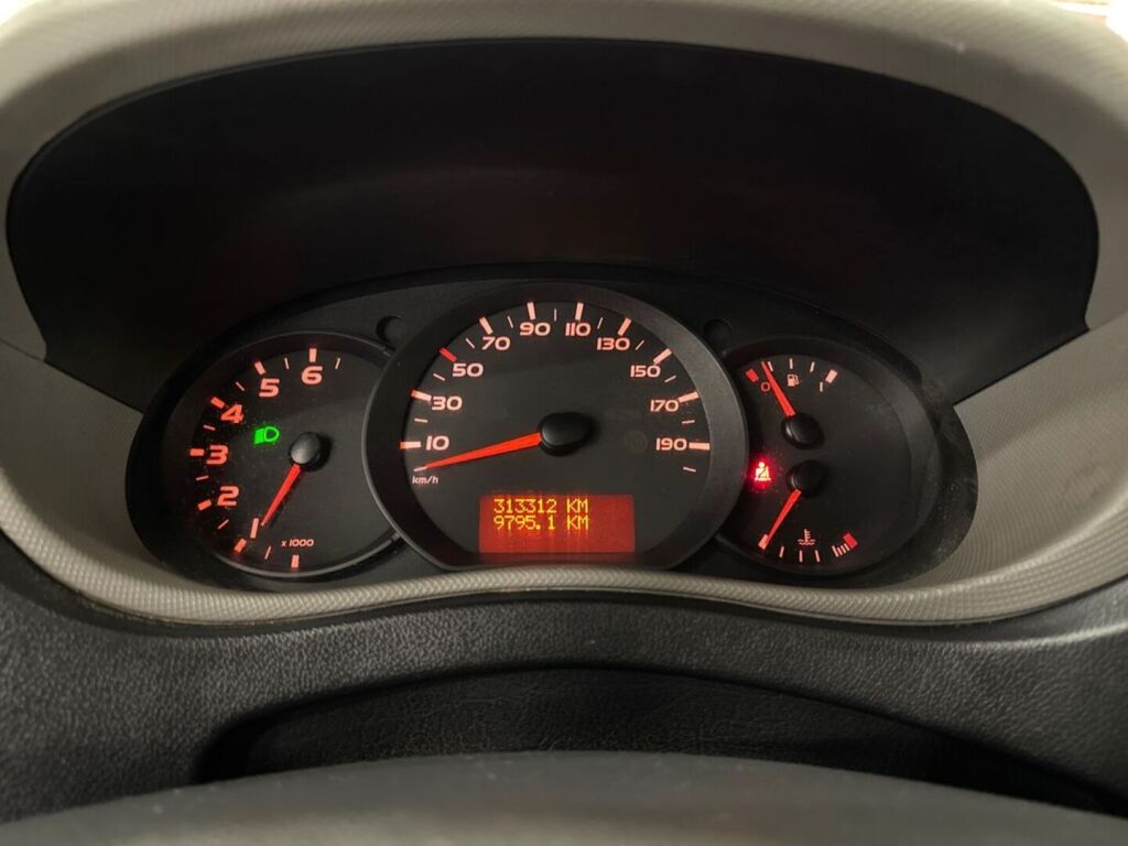 Renault Master 2013 Valkoinen