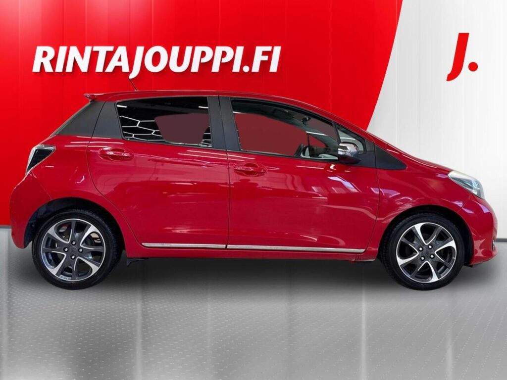 Toyota Yaris 2013 Punainen