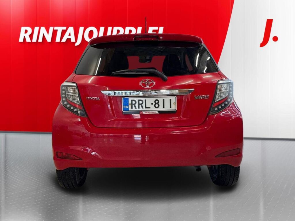 Toyota Yaris 2013 Punainen