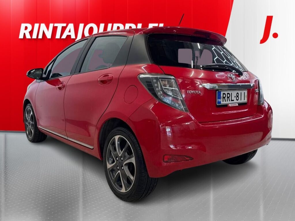 Toyota Yaris 2013 Punainen