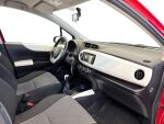 Toyota Yaris 2013 Punainen