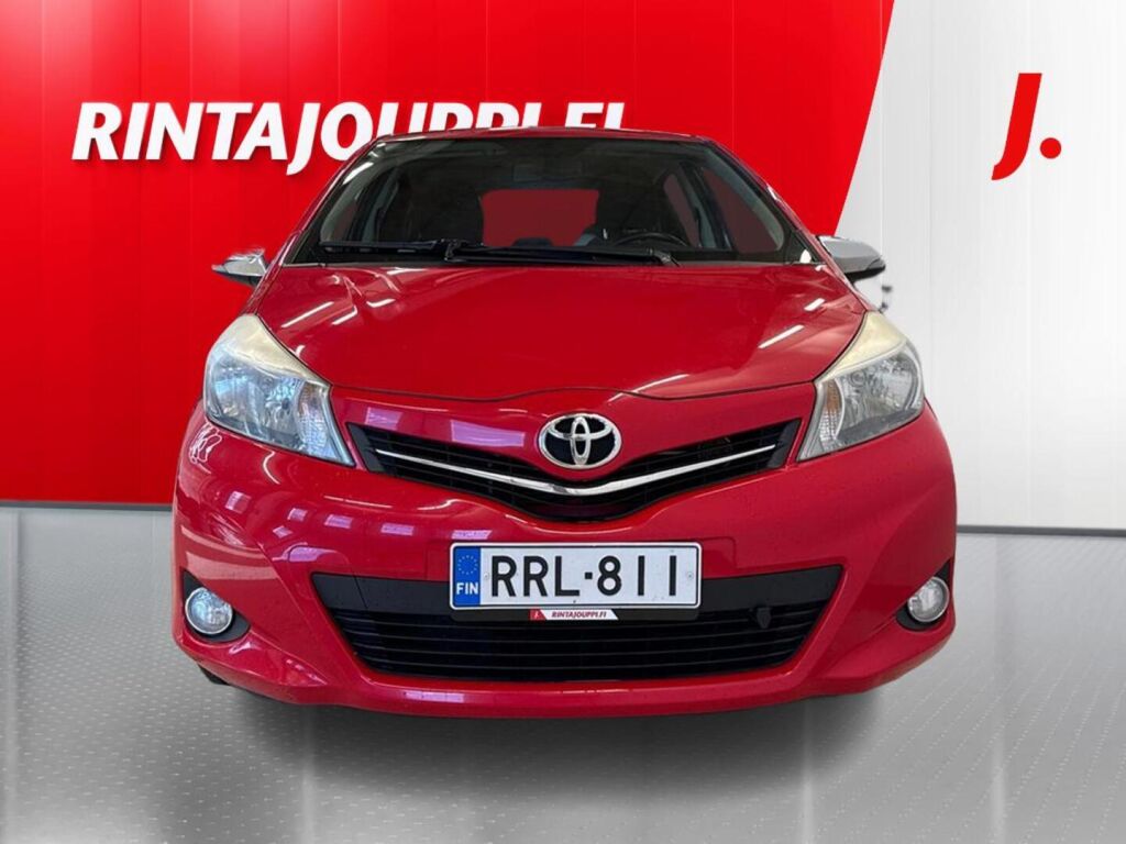Toyota Yaris 2013 Punainen