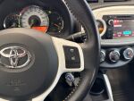 Toyota Yaris 2013 Punainen