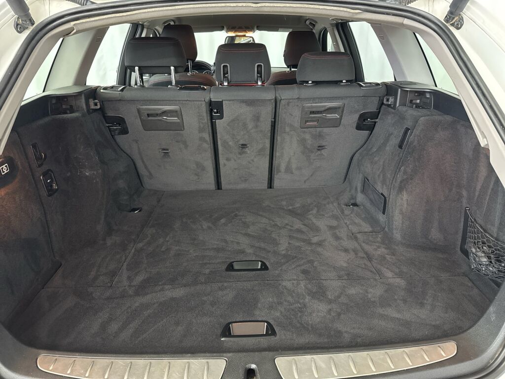 BMW 318 2013 Valkoinen