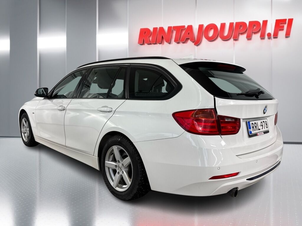 BMW 318 2013 Valkoinen