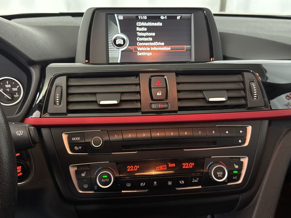 BMW 318 2013 Valkoinen