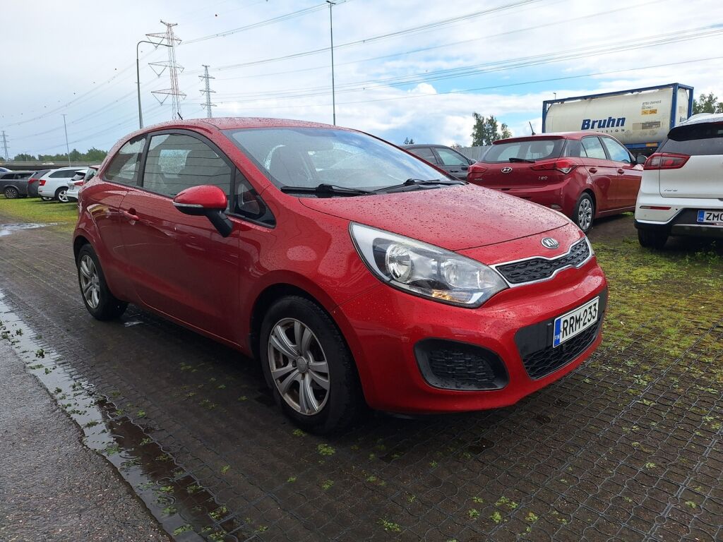 Kia Rio 2013 Punainen