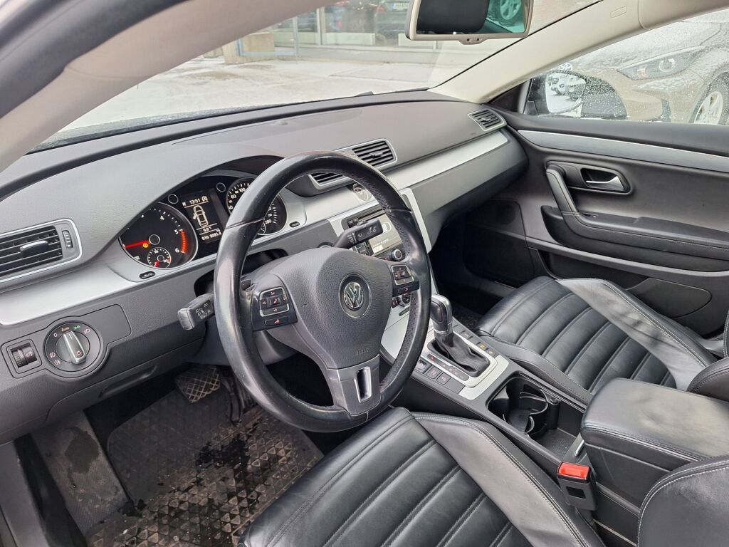 Volkswagen CC 2013 Musta