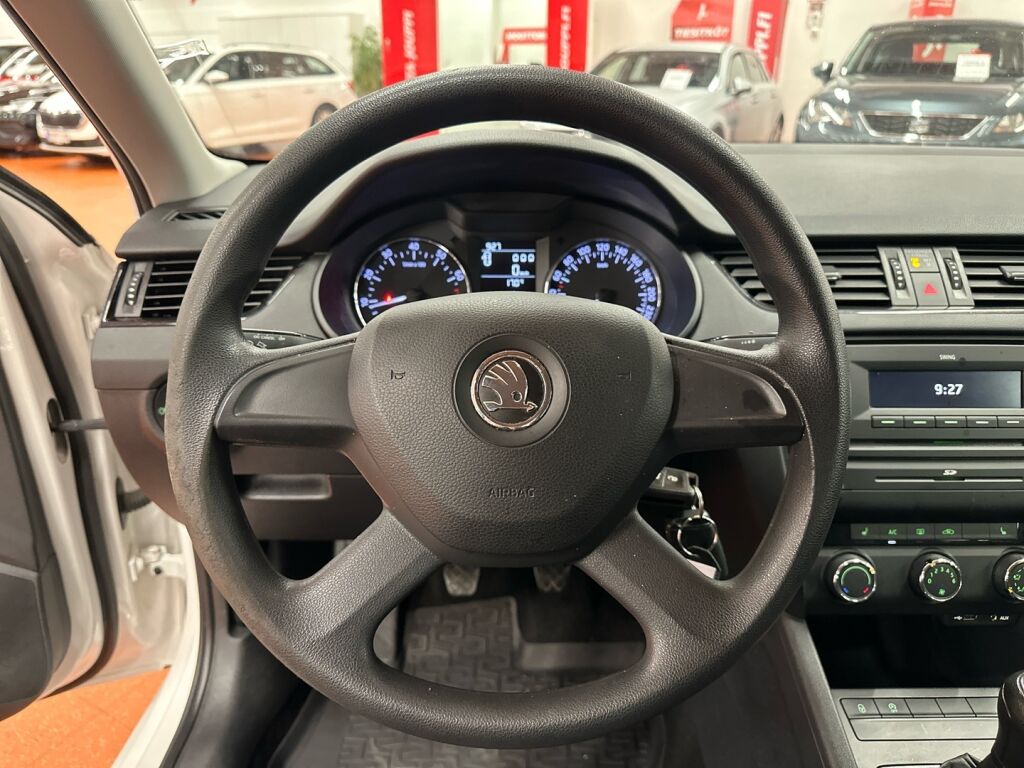 Skoda Octavia 2013 Valkoinen