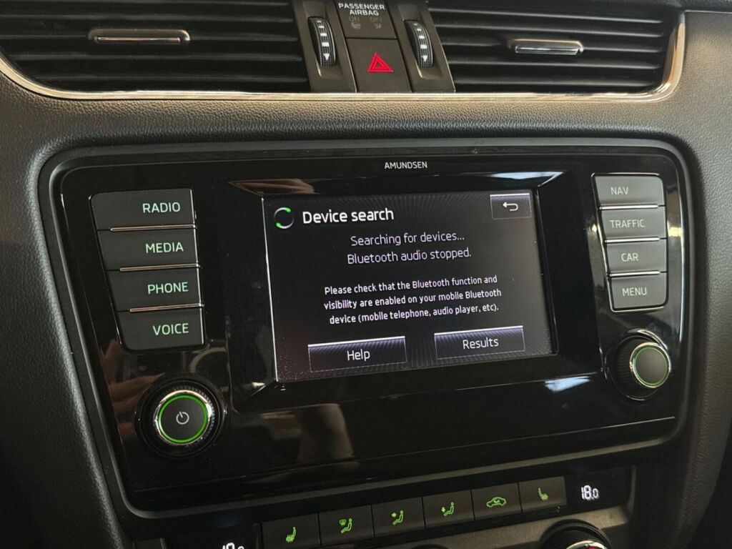 Skoda Octavia 2013 Ruskea (beige)
