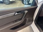 Volkswagen Passat 2013 Valkoinen